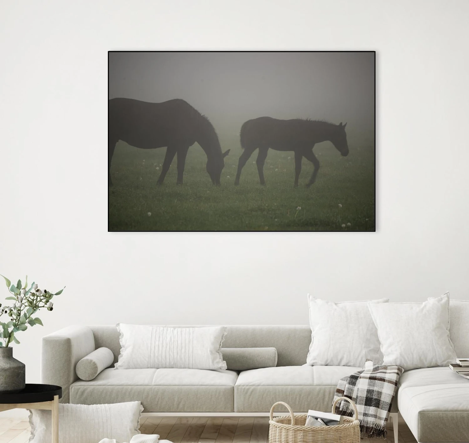 Photograph 3 - Image 16